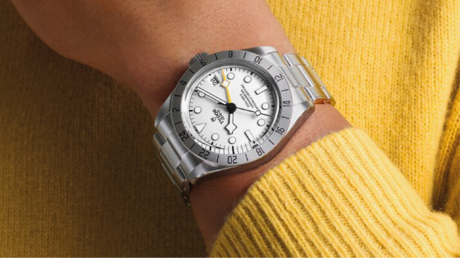 tudor-amarillo