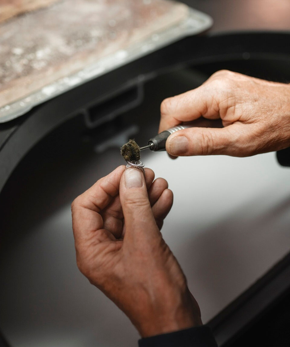 que es engaste en joyeria